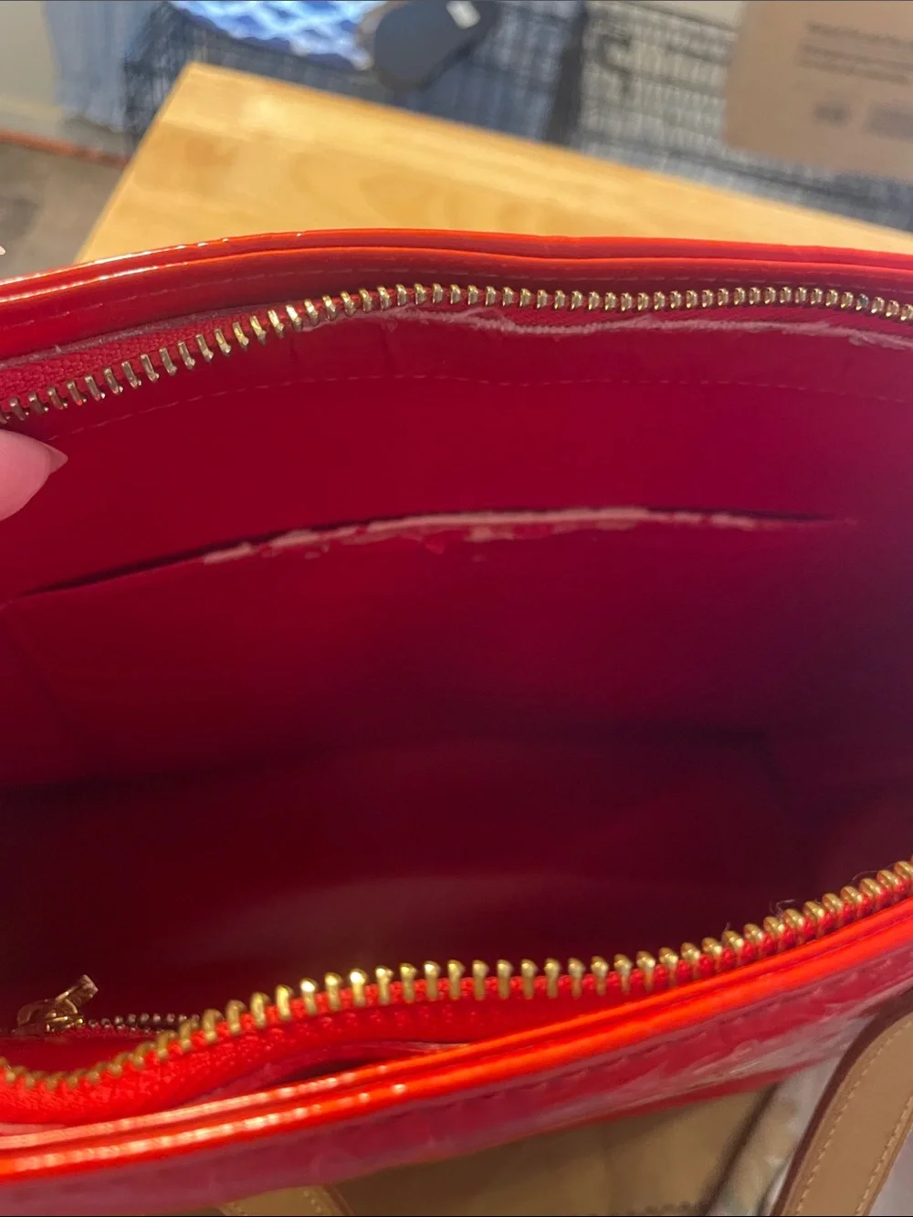 Louis Vuitton Red Vernis Patent Tote with Tan Vachetta Handles - Picture 13 of 15
